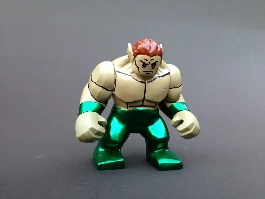 monstre jouet enfant