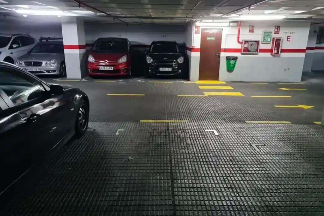 parking 1 place grande a hammamet